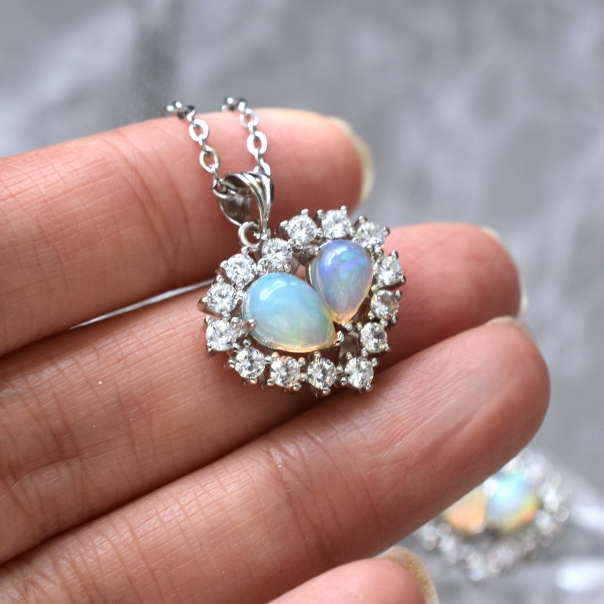 画像5: 冬の新作【選べる・各限定２】エチオピアンオパール　ペンダントトップ　サージカルステンレスネックレス  (5)