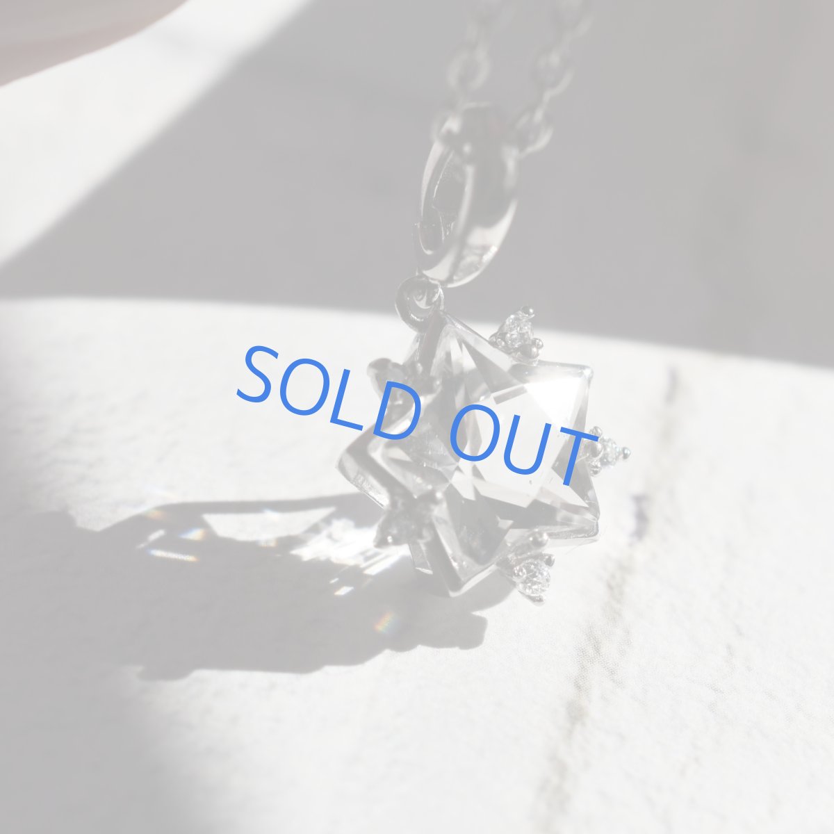 画像4: 冬の新作【残り１】宝石質　クリスタル　スター　ジェムカット　ペンダント　シルバー　サージカルステンレスネックレス (4)