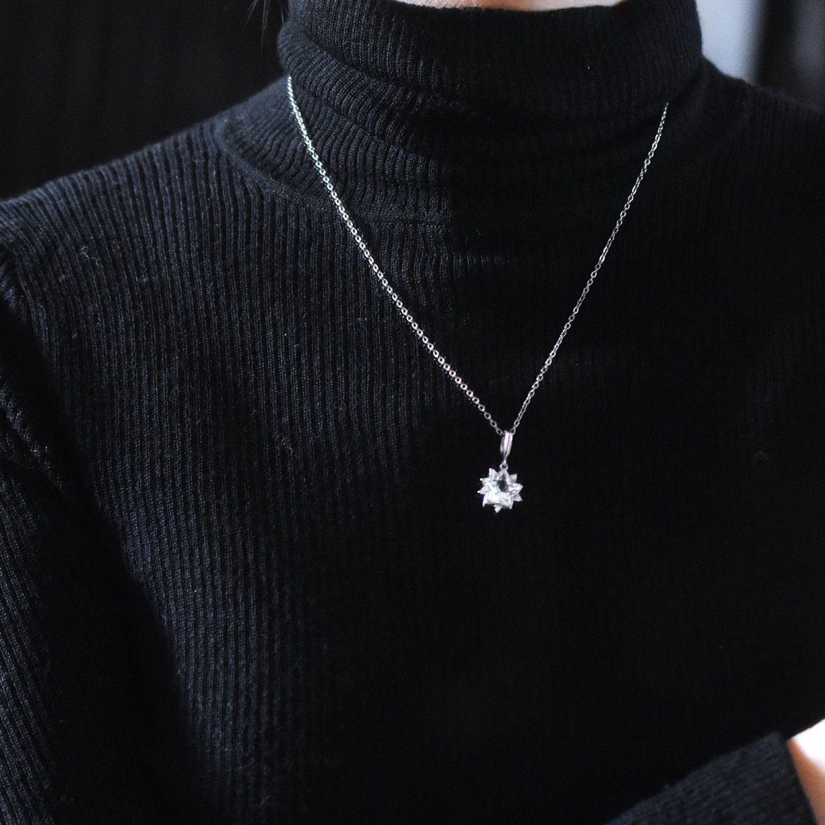 画像9: 冬の新作【限定２】宝石質　クリスタル　スター　ジェムカット　ペンダント　シルバー　サージカルステンレスネックレス (9)