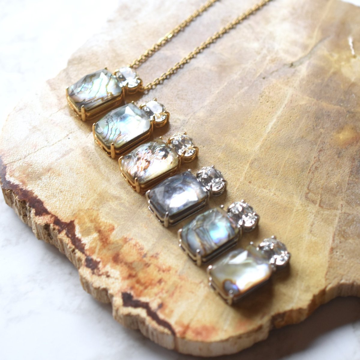 画像1: 特別価格【残り2・1点もの】香水　フレーム　アバロンシェルクリスタル　×　クリスタルガラス　サージカルステンレスネックレス  (1)