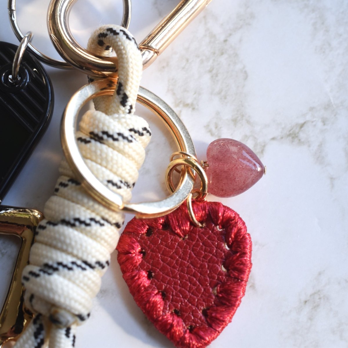 画像5: 冬の新作【数量限定】LOVE＆ハート　レッドアベンチュリン　カラビナ　ハンドストラップ・バッグチャーム  (5)