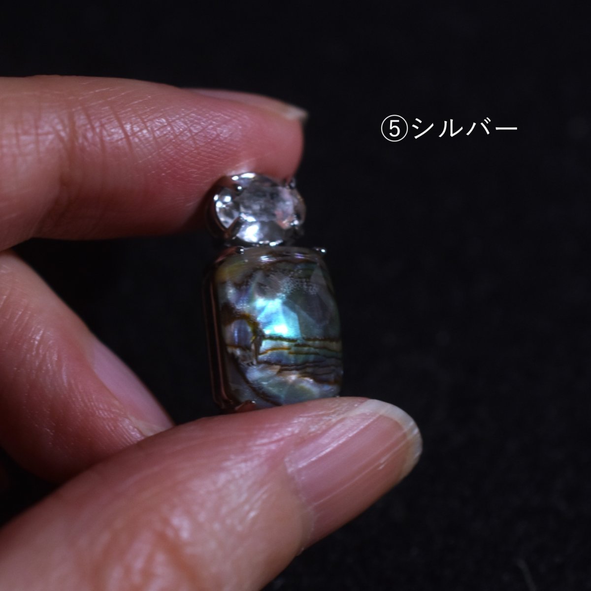 画像8: 特別価格【残り2・1点もの】香水　フレーム　アバロンシェルクリスタル　×　クリスタルガラス　サージカルステンレスネックレス  (8)