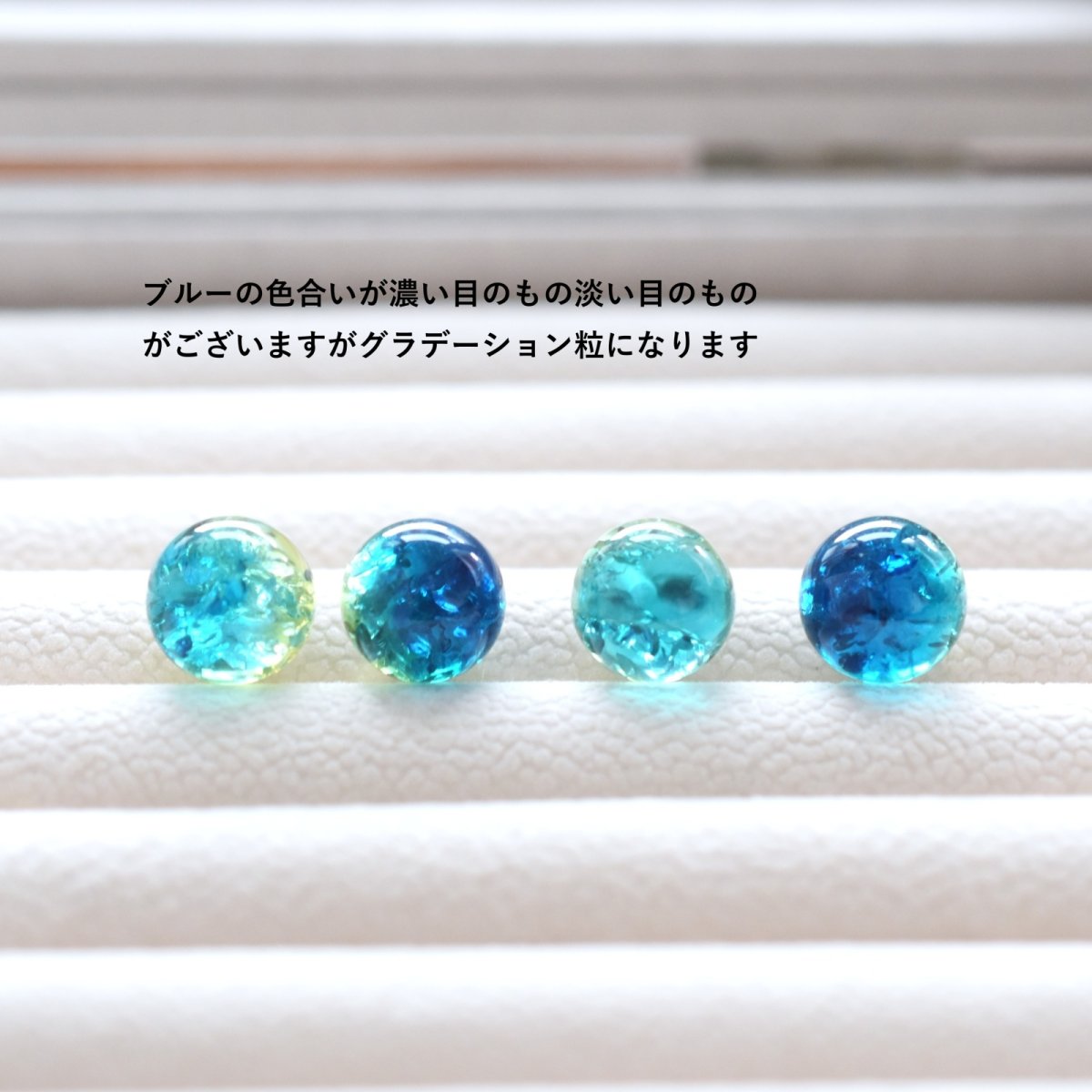 画像4: 春の新作【残り26】朝の海のきらめき　バイカラー　ブルーグリーン＆イエロー　アンバー　(琥珀）　ステンレスネックレス  (4)