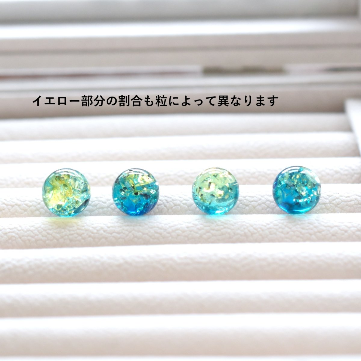 画像3: 春の新作【残り26】朝の海のきらめき　バイカラー　ブルーグリーン＆イエロー　アンバー　(琥珀）　ステンレスネックレス  (3)