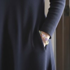 画像13: 夏の新作【残り6】薔薇の季節に　キャンディーカラー♪　フローライト　ローズ　お守り　ブレスレット　  (13)