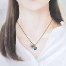 画像16: 春の新作【残り23】朝の海のきらめき　バイカラー　ブルーグリーン＆イエロー　アンバー　(琥珀）　ステンレスネックレス  (16)
