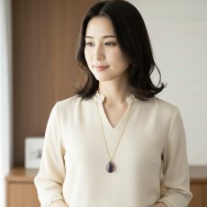 画像8:  春の新作【限定数のみ】超大粒　原石の風合い　アメジスト　ペンダント　サージカルステンレスネックレス  (8)