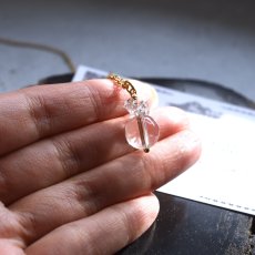 画像8:  春の新作【限定数のみ】希少石！カード付　カイラス水晶　ヒマラヤ産　クリスタル　サージカルステンレスネックレス  (8)