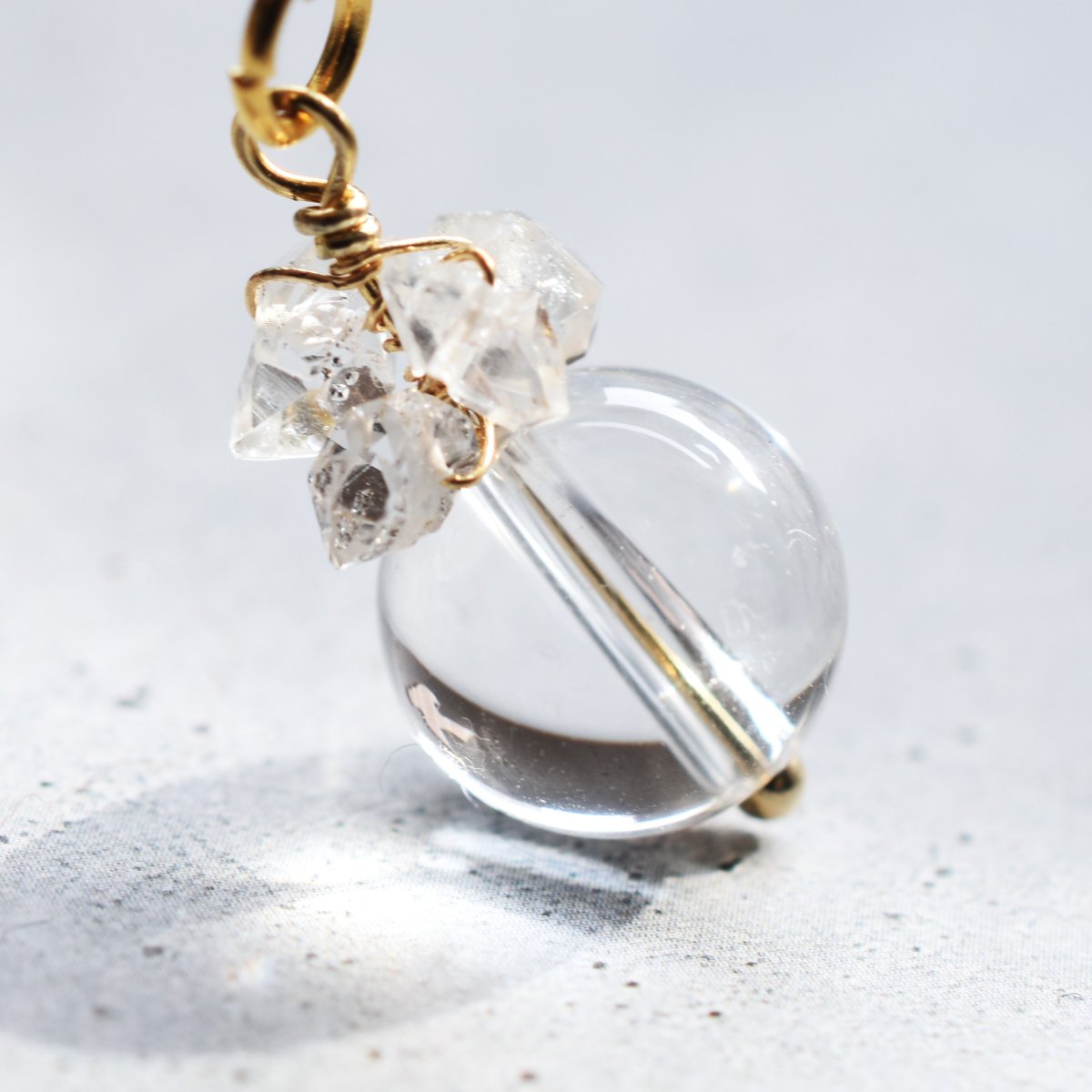 画像3:  春の新作【限定数のみ】希少石！カード付　カイラス水晶　ヒマラヤ産　クリスタル　サージカルステンレスネックレス  (3)