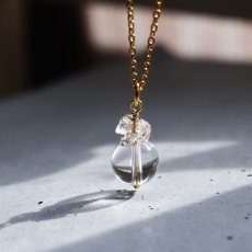 画像7:  春の新作【限定数のみ】希少石！カード付　カイラス水晶　ヒマラヤ産　クリスタル　サージカルステンレスネックレス  (7)