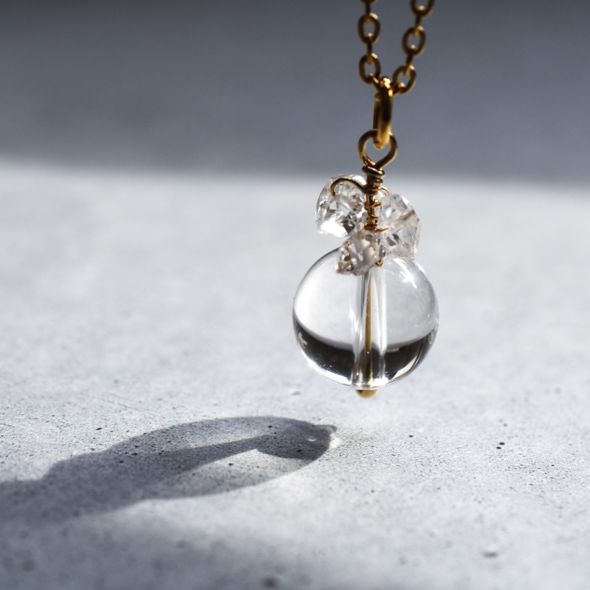 画像9:  春の新作【限定数のみ】希少石！カード付　カイラス水晶　ヒマラヤ産　クリスタル　サージカルステンレスネックレス  (9)