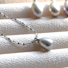 画像11:  春の新作【選べる】大粒　AAAAランク　グレーシルバー　淡水パール　ドロップ　サージカルステンレスネックレス  (11)