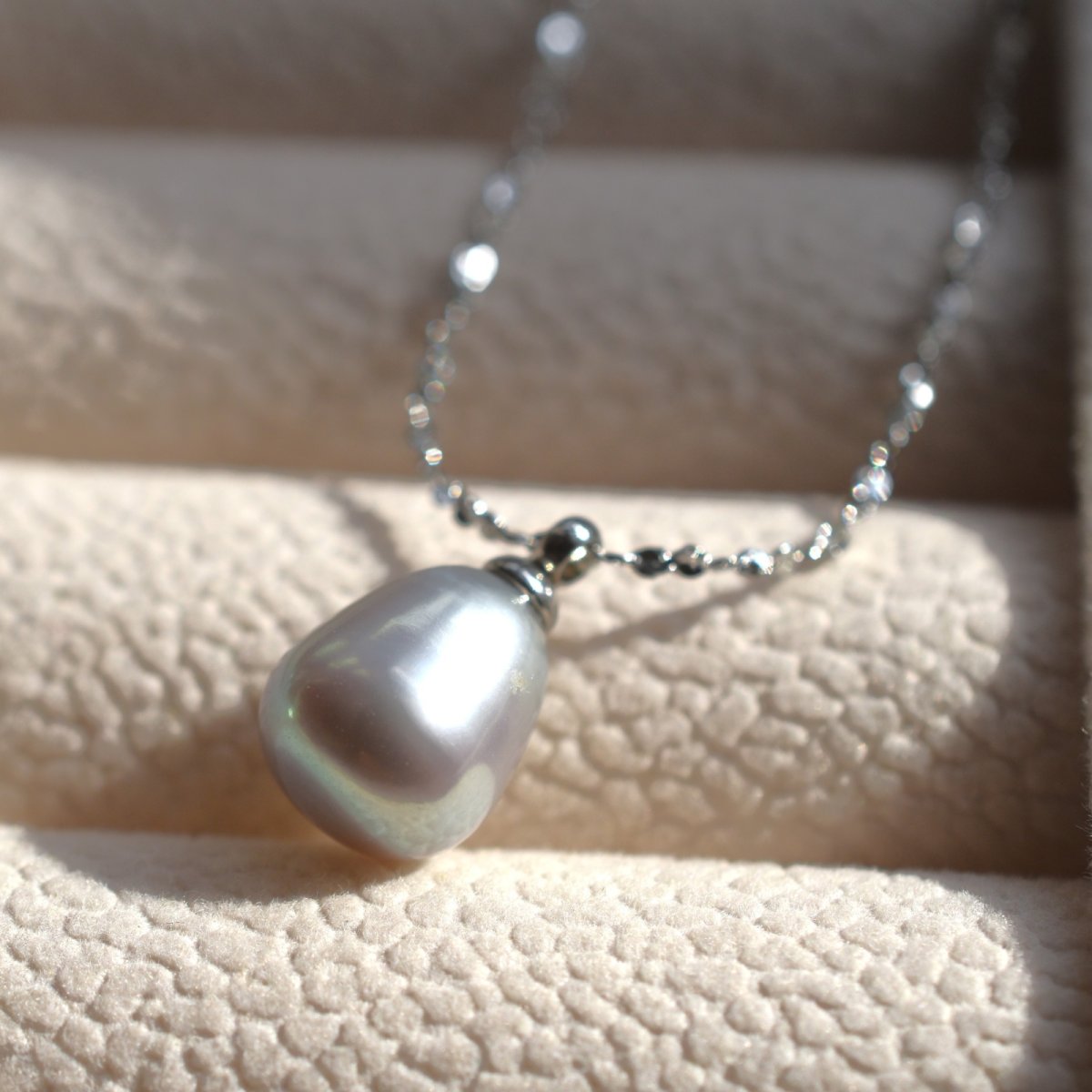 画像10:  春の新作【選べる】大粒　AAAAランク　グレーシルバー　淡水パール　ドロップ　サージカルステンレスネックレス  (10)