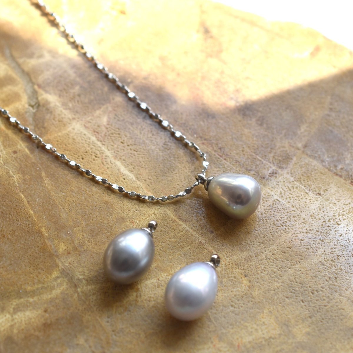 画像13:  春の新作【選べる】大粒　AAAAランク　グレーシルバー　淡水パール　ドロップ　サージカルステンレスネックレス  (13)