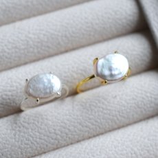 画像4: 春の新作【金属アレルギー対応】大粒　淡水パール　オーバル　SV・サージカルステンレス(指輪）  (4)