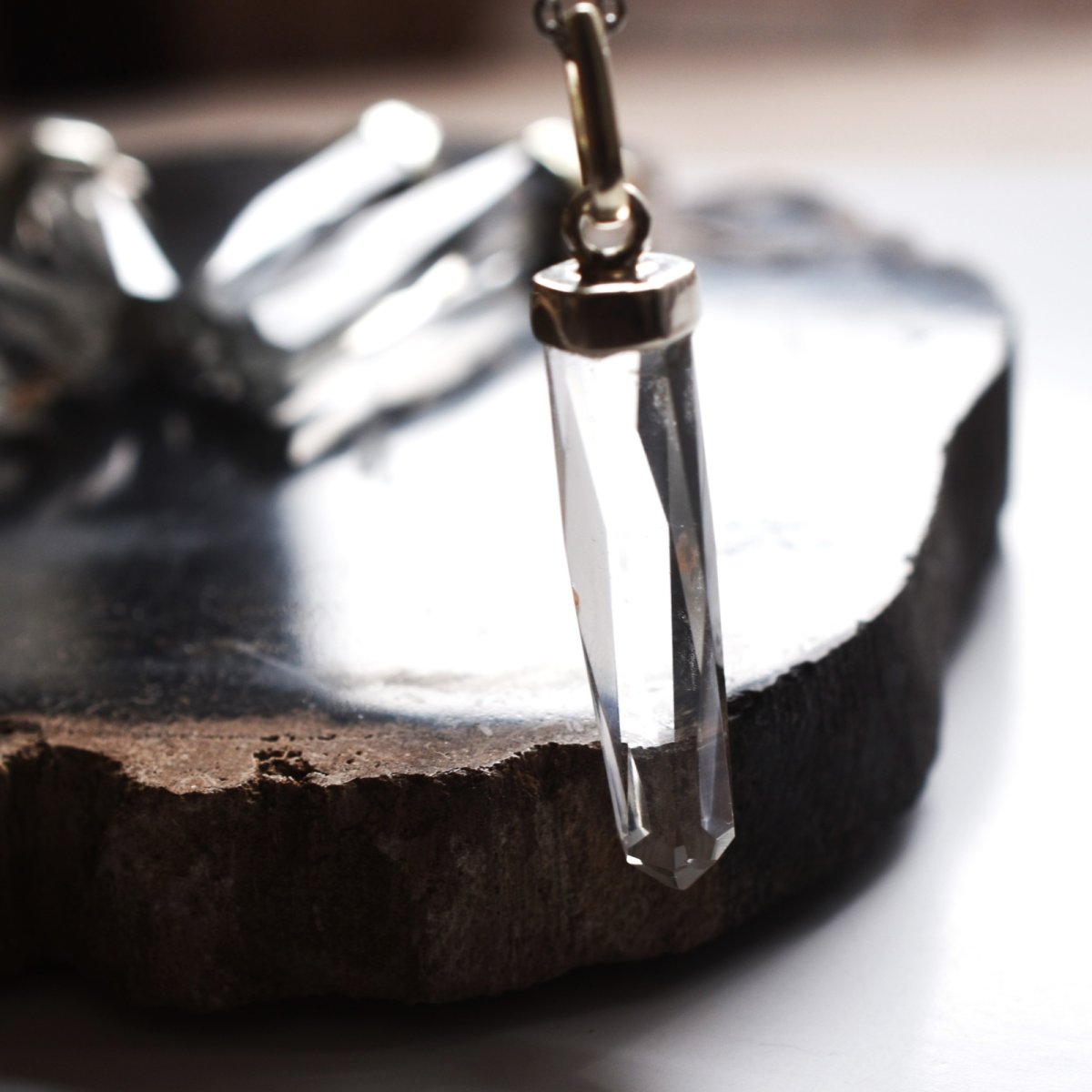 画像1:  春の新作【選べる】高透明度　大粒　ヒマラヤクリスタル　結晶　ペンデュラム　サージカルステンレスネックレス  (1)