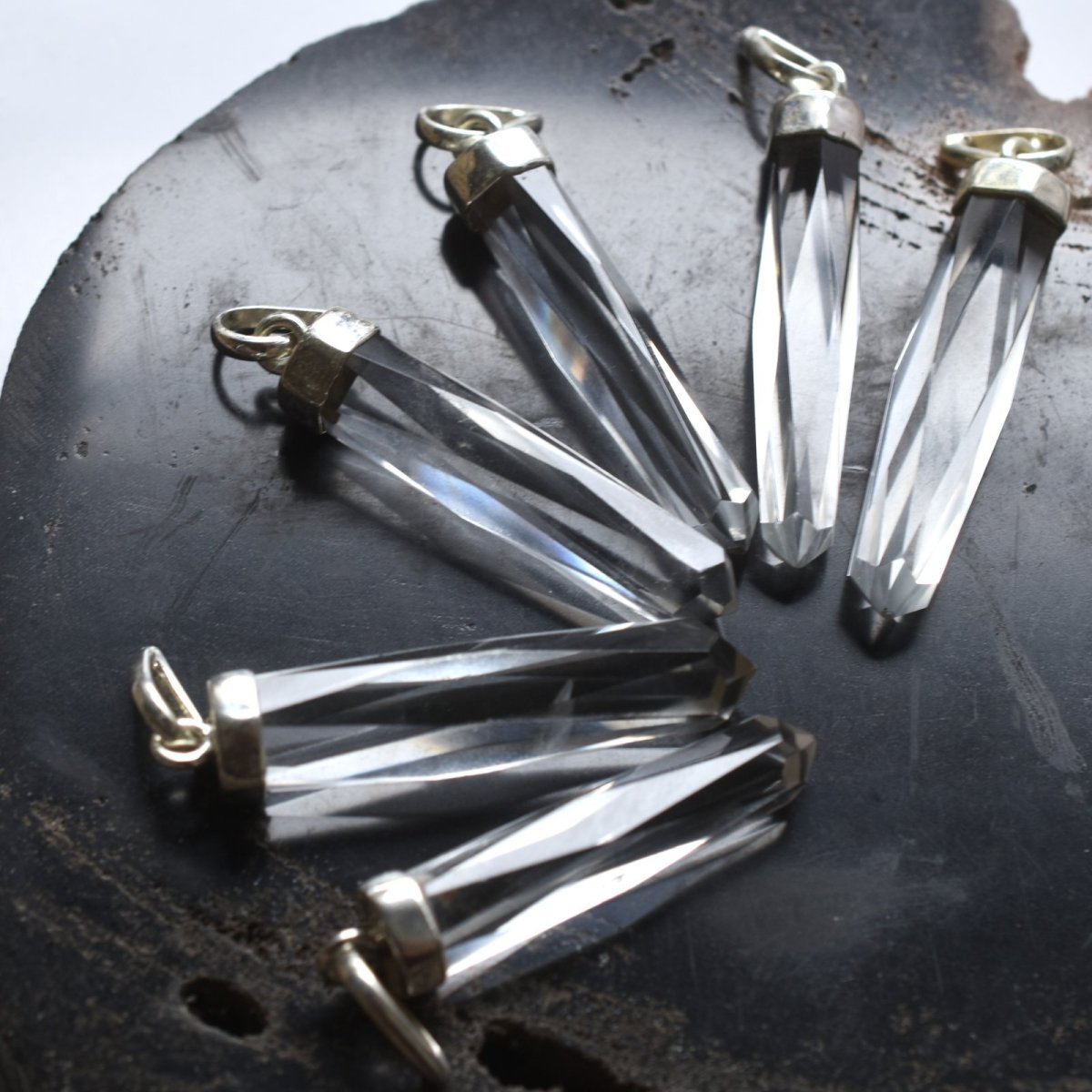 画像3:  春の新作【選べる】高透明度　大粒　ヒマラヤクリスタル　結晶　ペンデュラム　サージカルステンレスネックレス  (3)