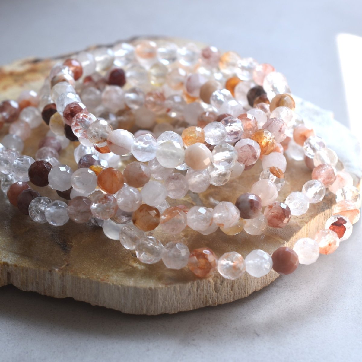 画像8: 人気完売品再入荷！【限定13】新年度お守りに♪　レッド系　ヒマラヤ　パールヴァティー渓谷産　マニカラン水晶ブレスレット  (8)