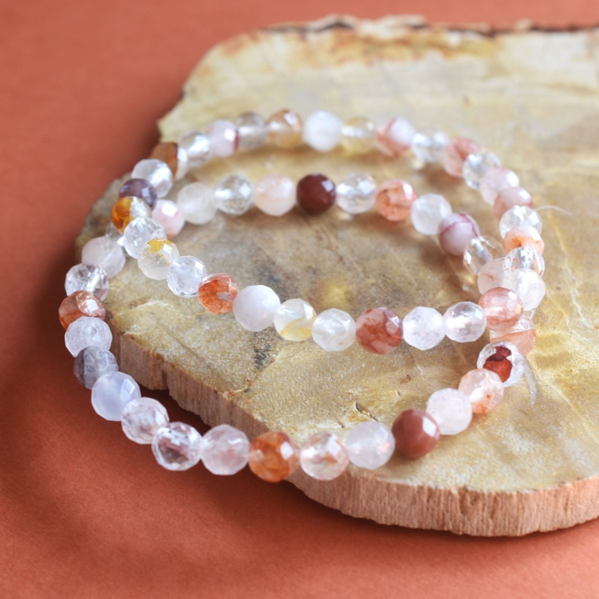 画像10: 人気完売品再入荷！【限定13】新年度お守りに♪　レッド系　ヒマラヤ　パールヴァティー渓谷産　マニカラン水晶ブレスレット  (10)