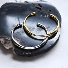 画像3: 春の新作【汗のかく季節に！】ウェーブライン　サージカルステンレス製　バングル・ブレスレット　 (3)