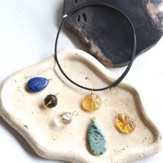 画像12: 夏の新作【1秒装着！】氷のような　高透明度　クリスタル　タンブル　マグネットコード　ネックレス (12)