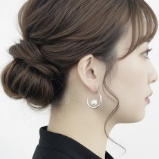 画像2: 19th福袋【SB・ピアス用】パール系　サージカルステンレスピアス・シルバーチャーム　＆　リング　セット (2)