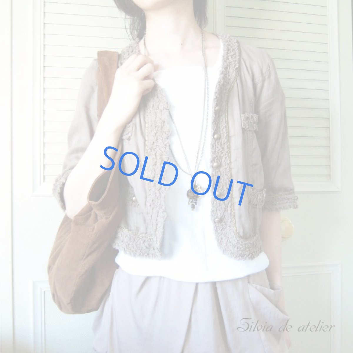 画像4: グレーベージュ★ヴィンテージリーフチャーム チェーンリボンネックレス (4)